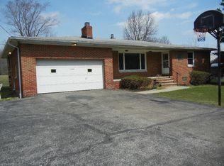 1189 Oakes Rd, Broadview Heights, OH 44147