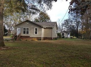 147 Mardon Ln, Statesville, NC 28677