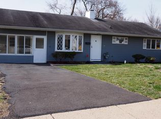 226 Yorkshire Rd, Fairless Hills, PA