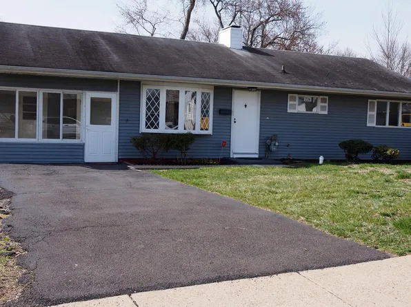 226 Yorkshire Rd, Fairless Hills, PA 19030