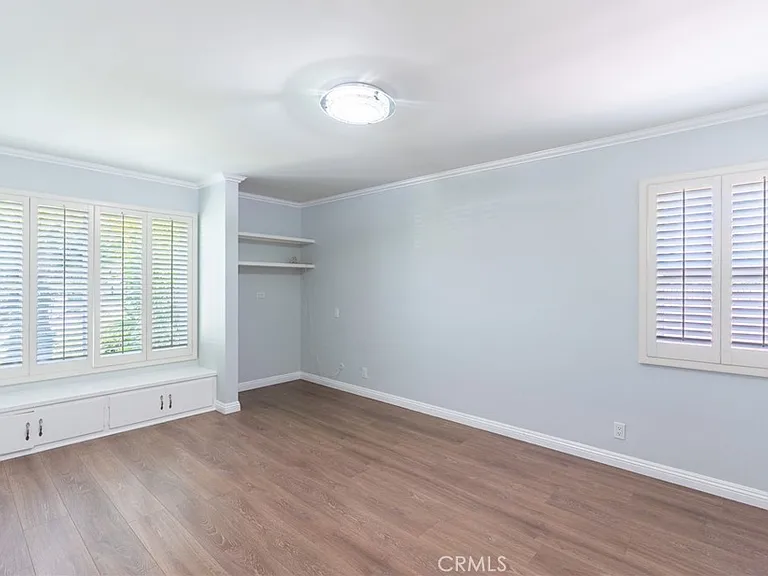 333 W Wistaria Ave — Photo 23