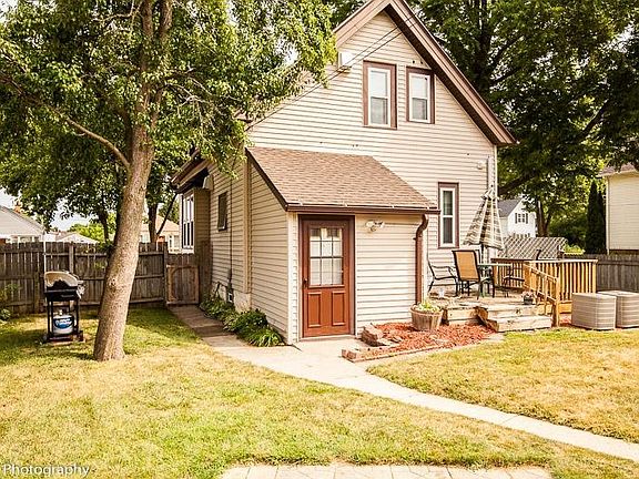 5th image of 1717 E Saint Francis Ave