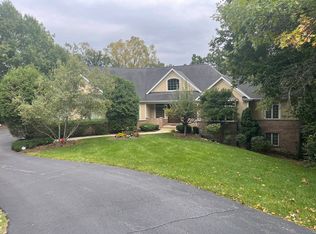 4106 Woodland Holw, Crystal Lake, IL 60012