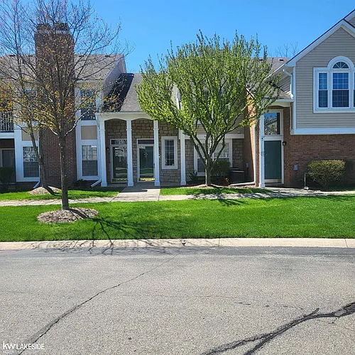 56429 SW Scotland Blvd Photo 1
