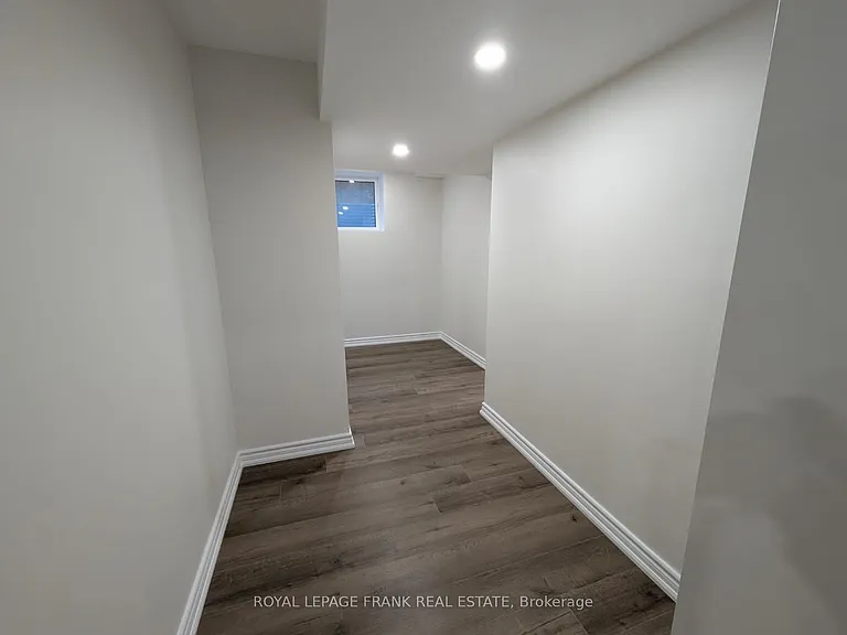 41 Morley Cres #BASEMENT — Photo 6