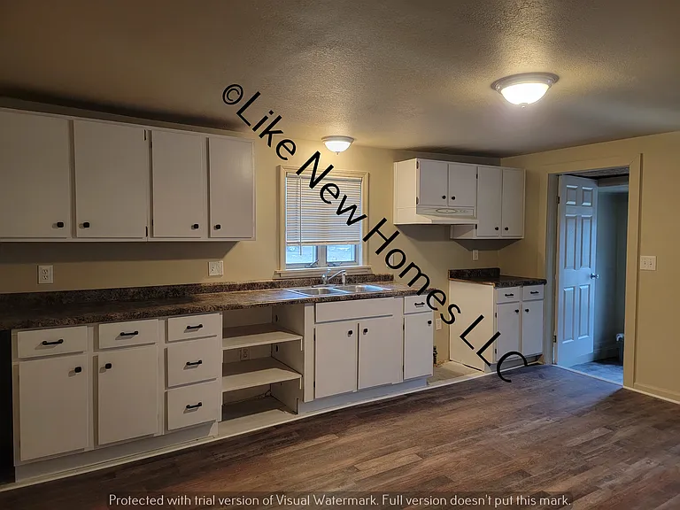 5448 Silverton Dr — Photo 20