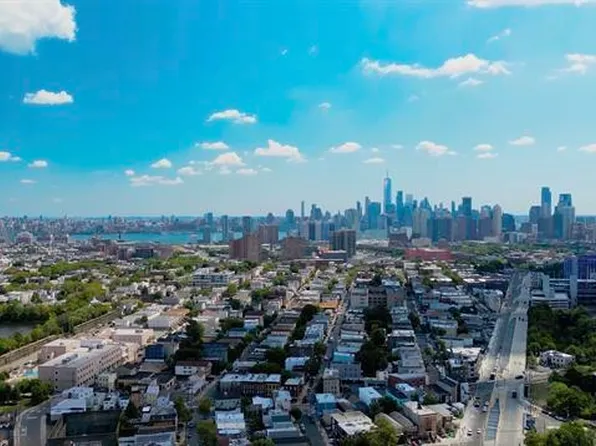 248 Beacon Avenue image 26 of 26