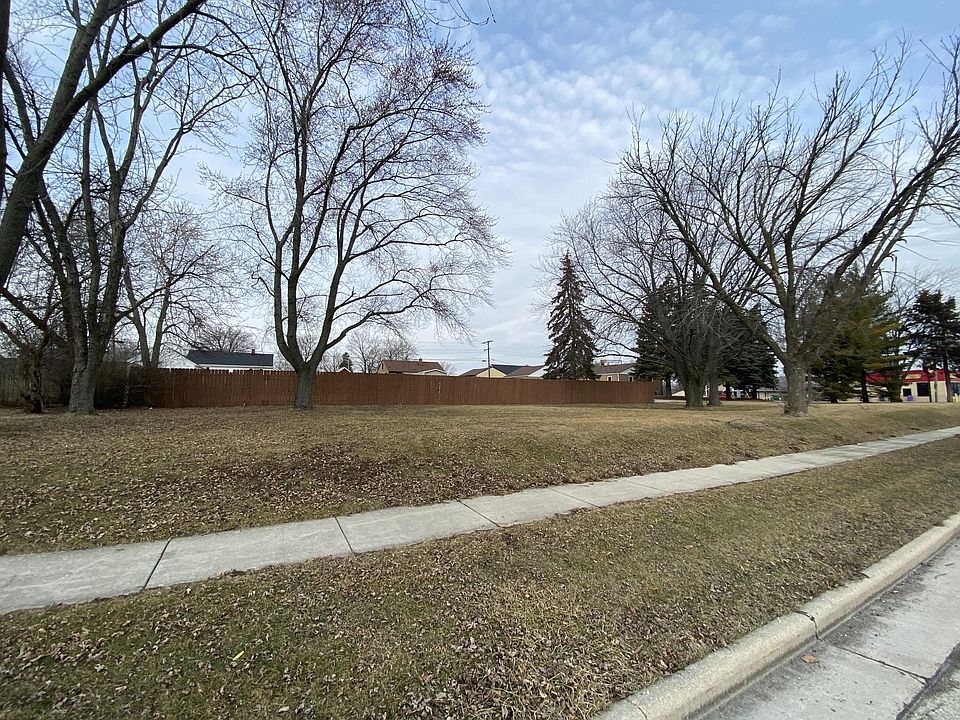 1st image of 4421 52nd St