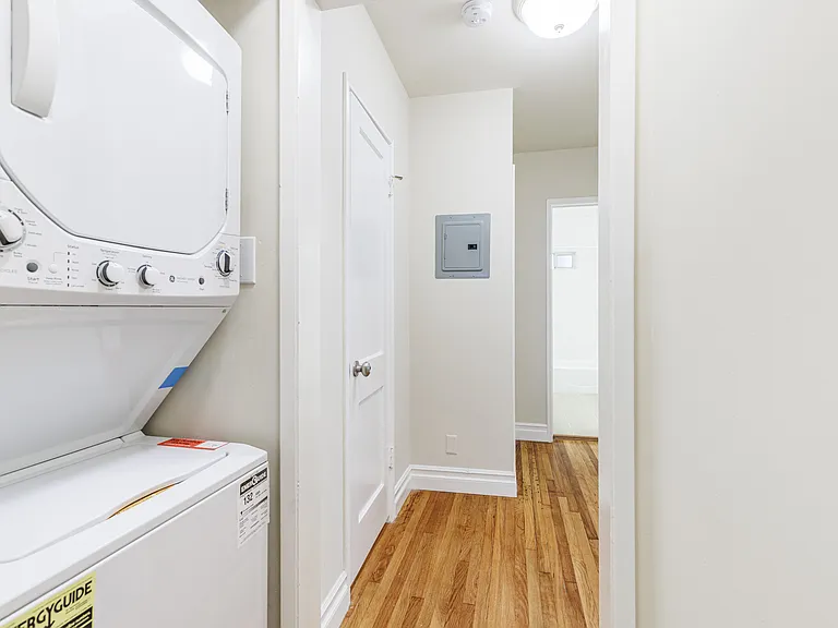 1416 Kelton Ave #1416.5 — Photo 4