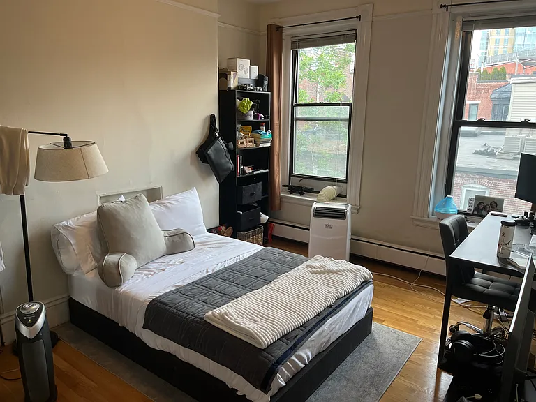 19 Cortes St #10 — Photo 6