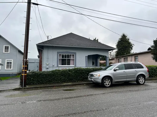 544 4th St, Ferndale, CA 95536