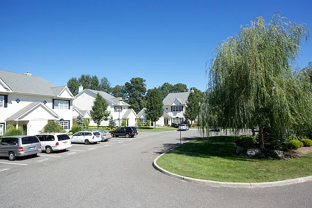 Fairfield Villas At Medford — Photo 29