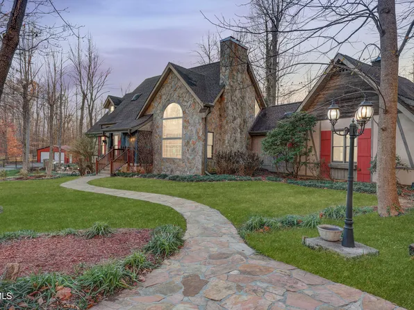 149 Olgia Ln, Johnson City, TN 37604