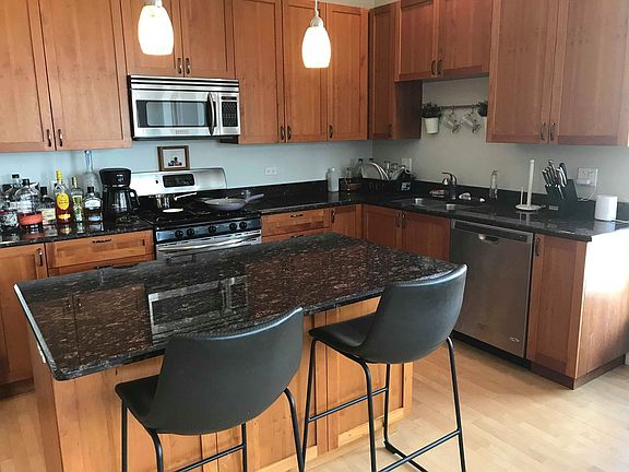 5th image of 2158 N Damen Ave APT 3