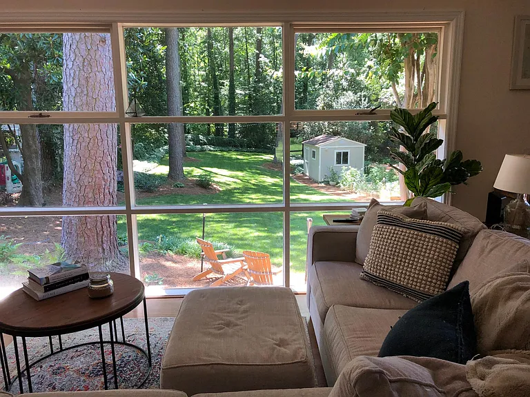 1624 Berkeley Ln NE — Photo 13