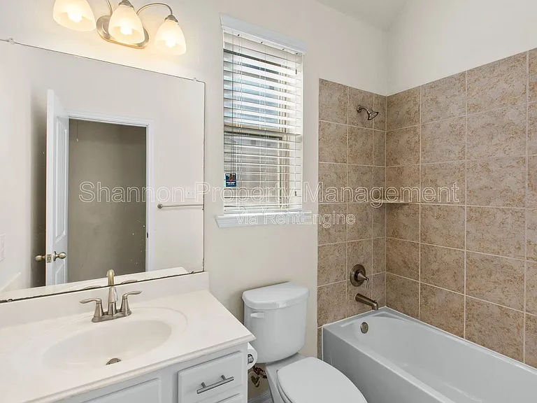 9430 Harmony Lake Ln — Photo 11