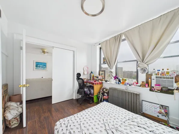 61 65th Street image 6 of 17