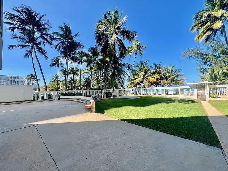4429 Park Plaza Isla Verde Ave — Photo 36