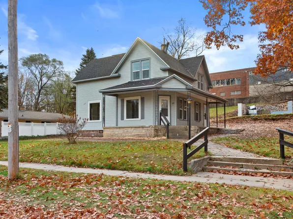 144 E Park St, Montello, WI 53949