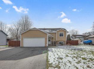 7617 116th Ave N, Champlin, MN 55316