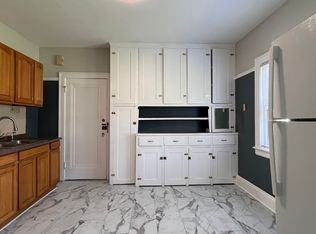 3252 E 142nd St #1, Cleveland, OH 44120
