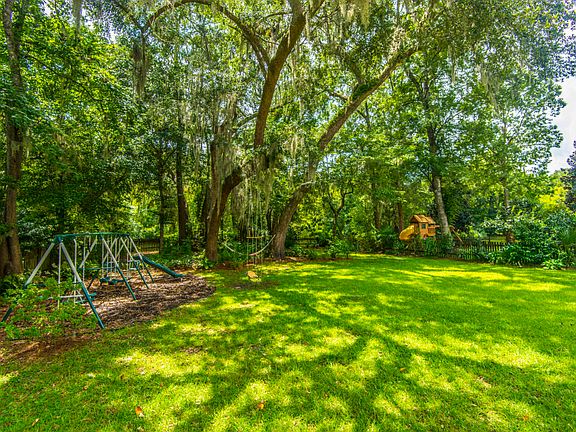 4th image of 124 Thousand Oaks Ct