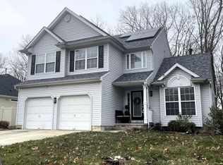 22 Britt Lea Dr, Sicklerville, NJ 08081