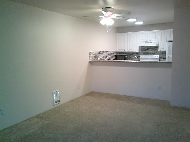 Poplar Lane Apartments — Photo 79