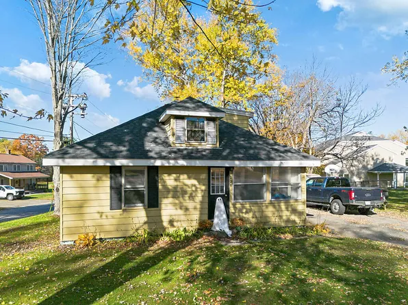 229 Highland Avenue, Gardiner, ME 04345