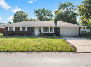 710 N Smiley St, O'Fallon, IL