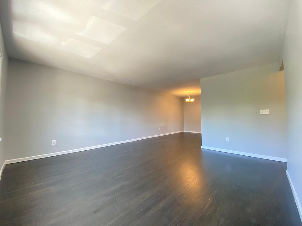 1st image of 214 Giffords Ln #2F