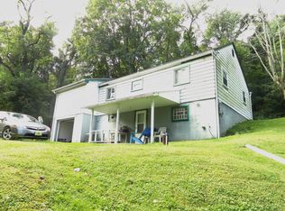 986 Coal Hollow Rd, Verona, PA 15147