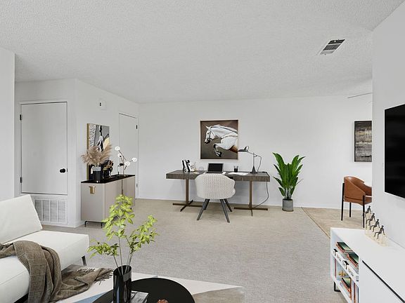 2nd image of 140 Captains Cove Drive