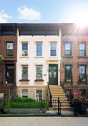 872 Lafayette Avenue in Stuyvesant Heights
