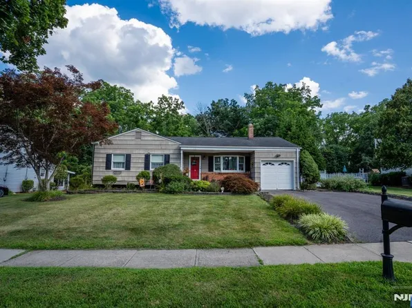 151 College View Dr, Hackettstown, NJ 07840