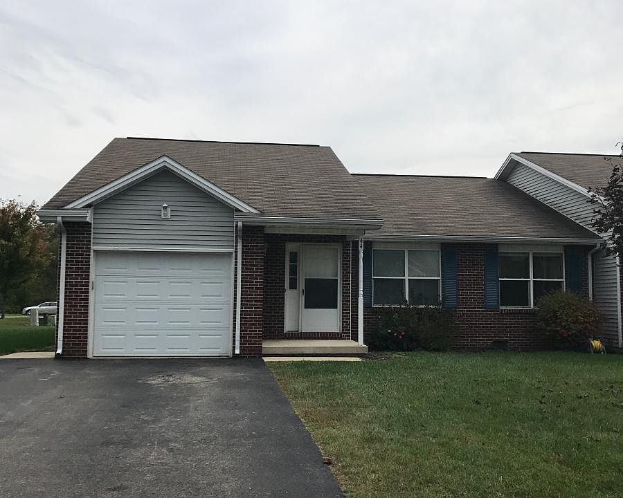 1st image of 44 Benny Ln