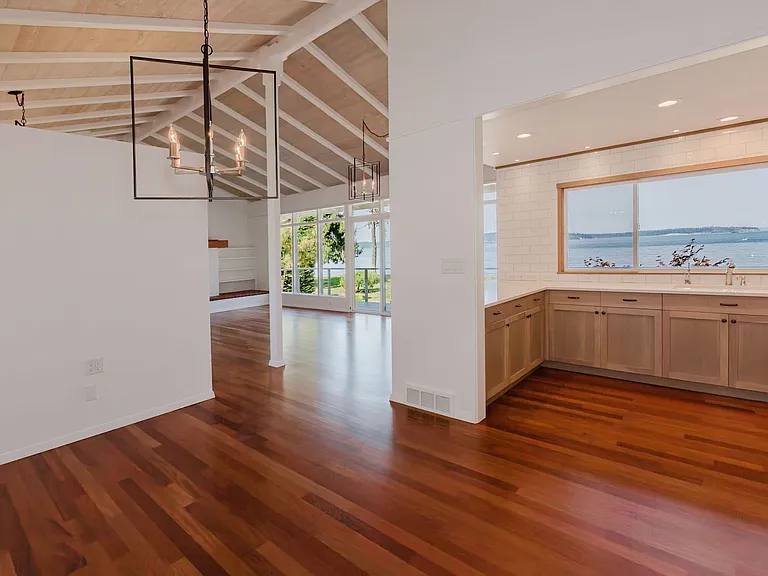 15550 Broom St NE — Photo 12