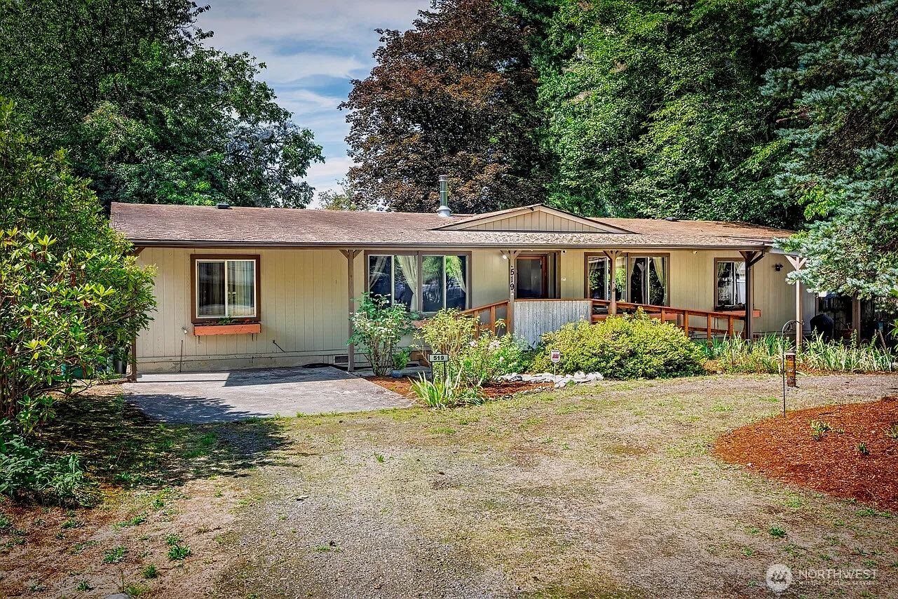 519 1st Avenue W photo 1