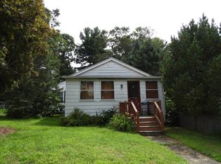 4 Raymond Rd, Burlington, MA 01803