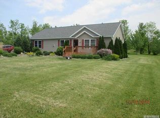 4505 Simmons Rd, Ransomville, NY 14131