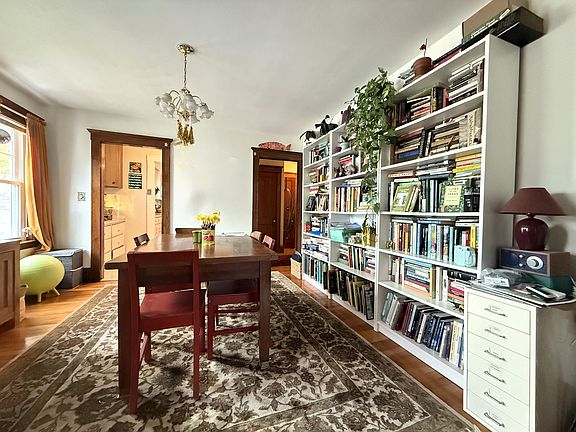 5th image of 79 Chester Rd Floor 2
