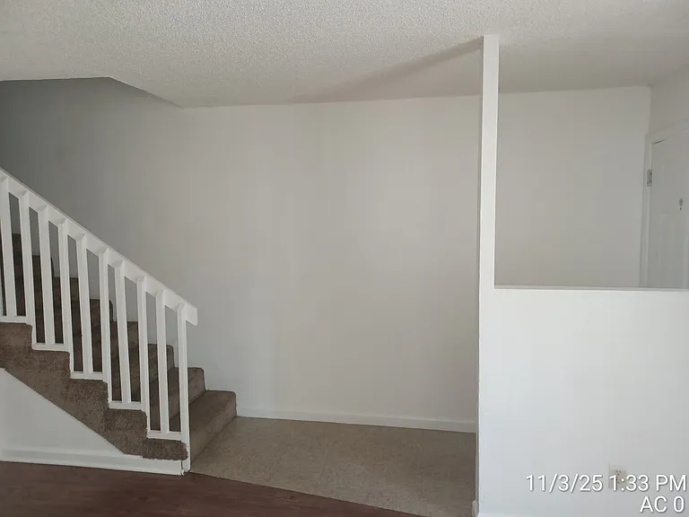 202 W Dakota Ave #113 — Photo 4