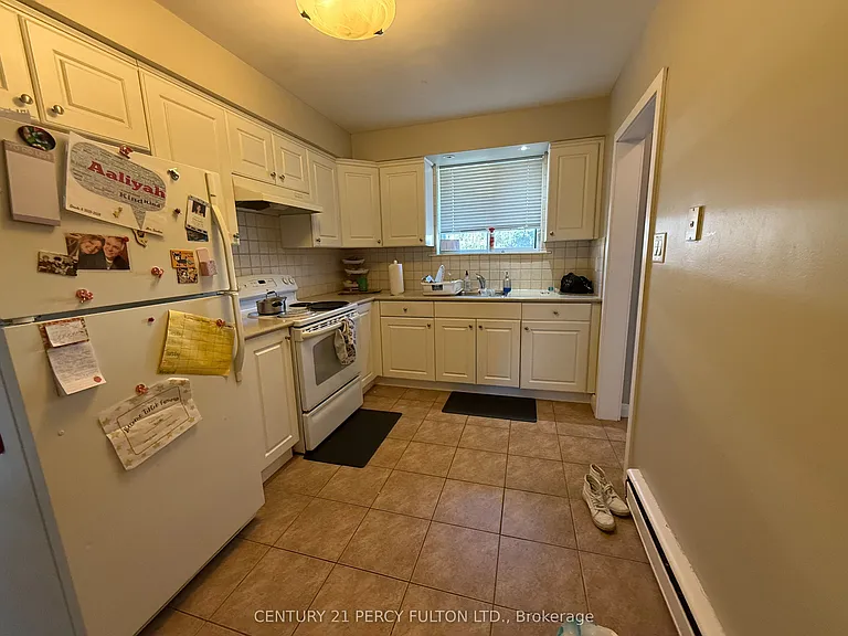 706 Dunlop St W #3 — Photo 11