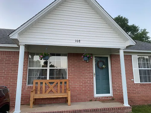 108 Louis Dr Photo 1