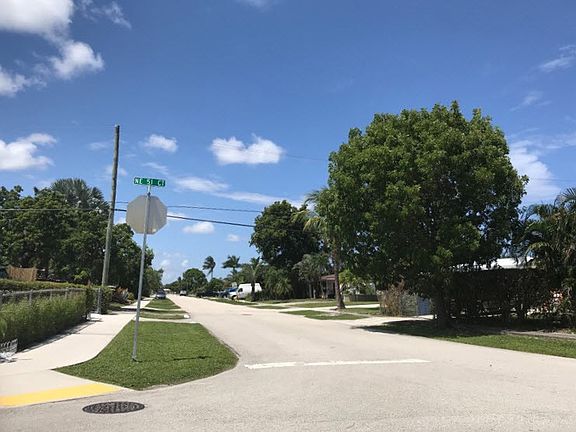 4th image of 5141 NE 4th Ave