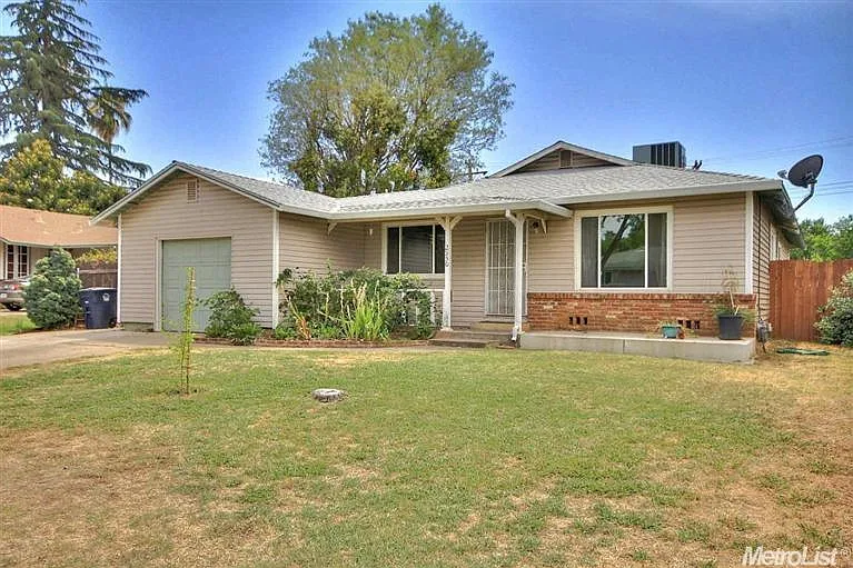 2550 Ganzan Way photo 1