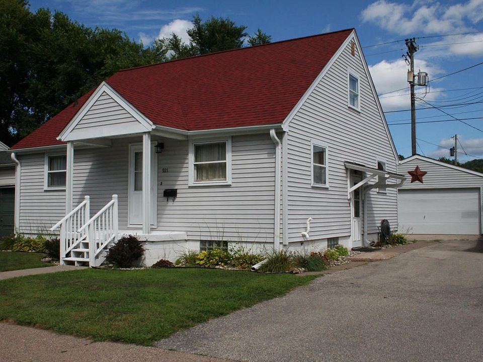 East Ave - Front