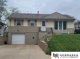 7712 Blondo Dr, Omaha, NE 68134