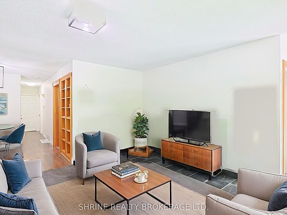 3rd image of 743 Sevilla Park Pl