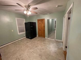 7 Grover St FLOOR 1, North Providence, RI 02911